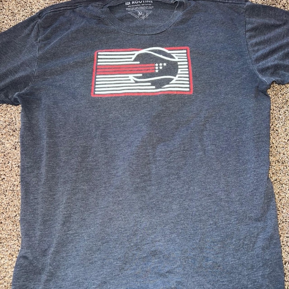 Routine Baseballism Navy blue USA flag t-shirt . Size XL